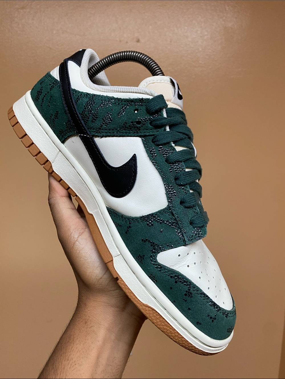 Nike Dunk Low Women's “Green Snake” Size 9 FQ8893-397 - Picture 11 of 17
